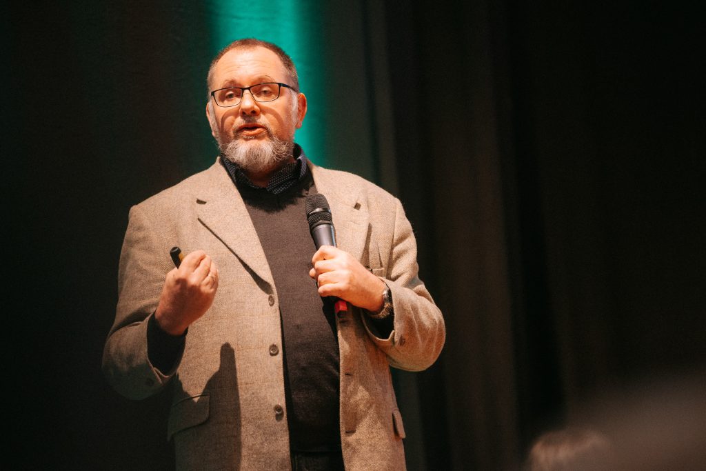 Prof. Dr. Pierre Ibisch zu Ökosystemare Dynamiken im Wald und ihr Bezug zu Bewirtschaftungspraktike